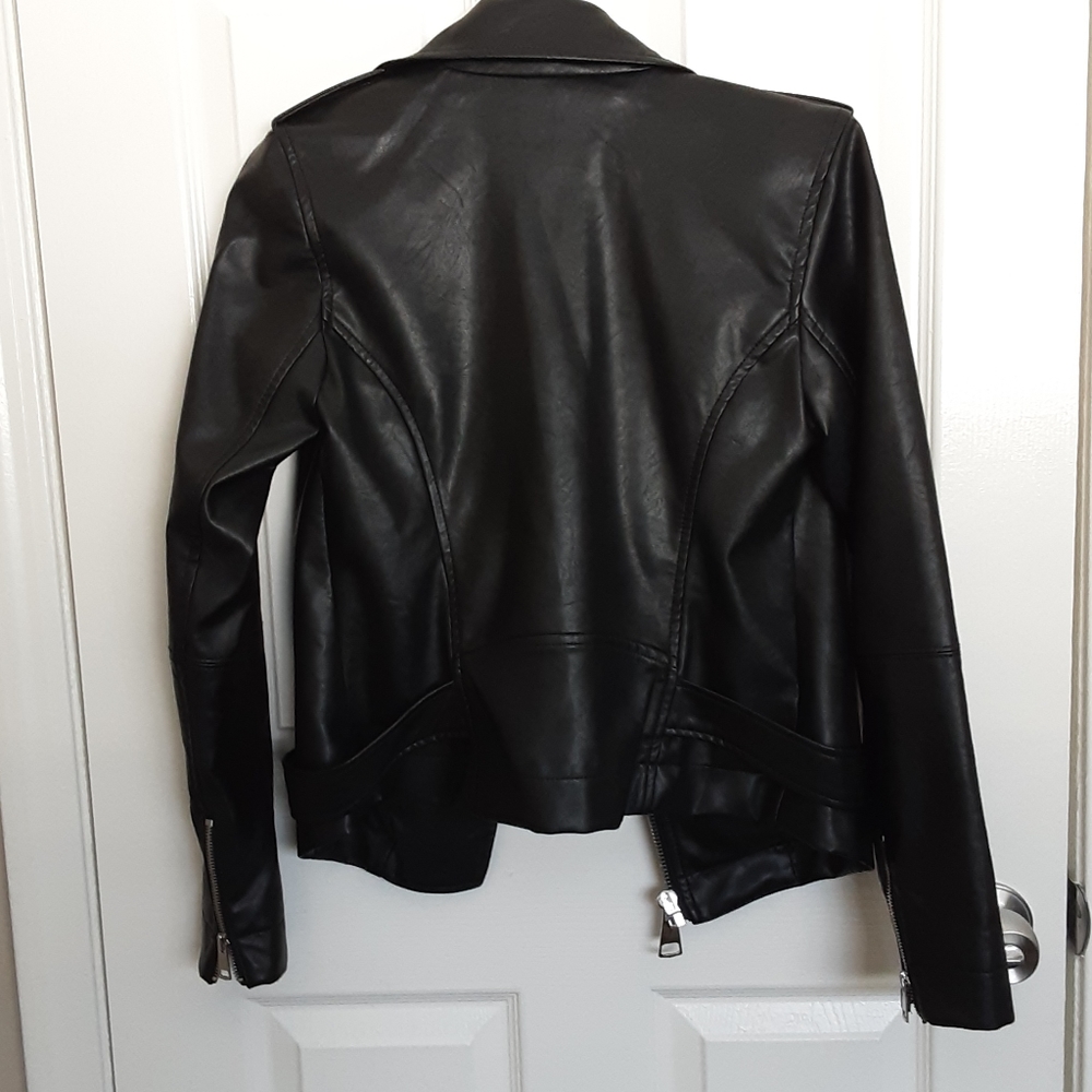 COPY - Jacket - Picture 4 of 4